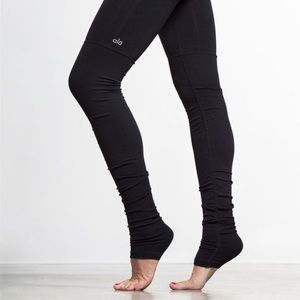Alo Yoga Ribbed Goddess Legging